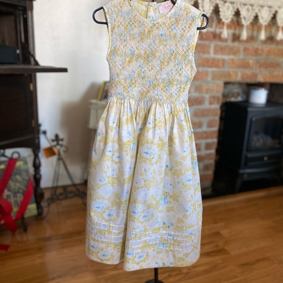 Sophie Dess Girls Smocked Dress size 4 - Picture 7 of 16